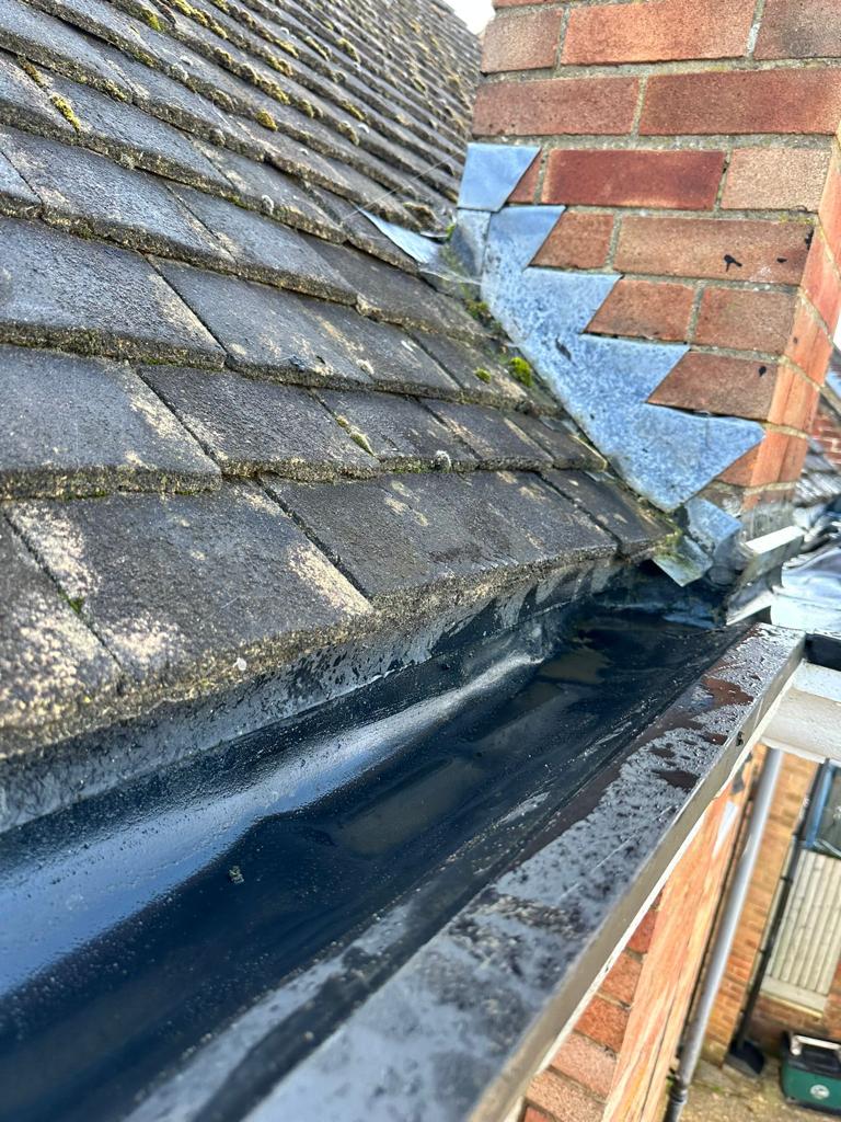 Clean, debris-free gutters after a We Wet Windows clearance