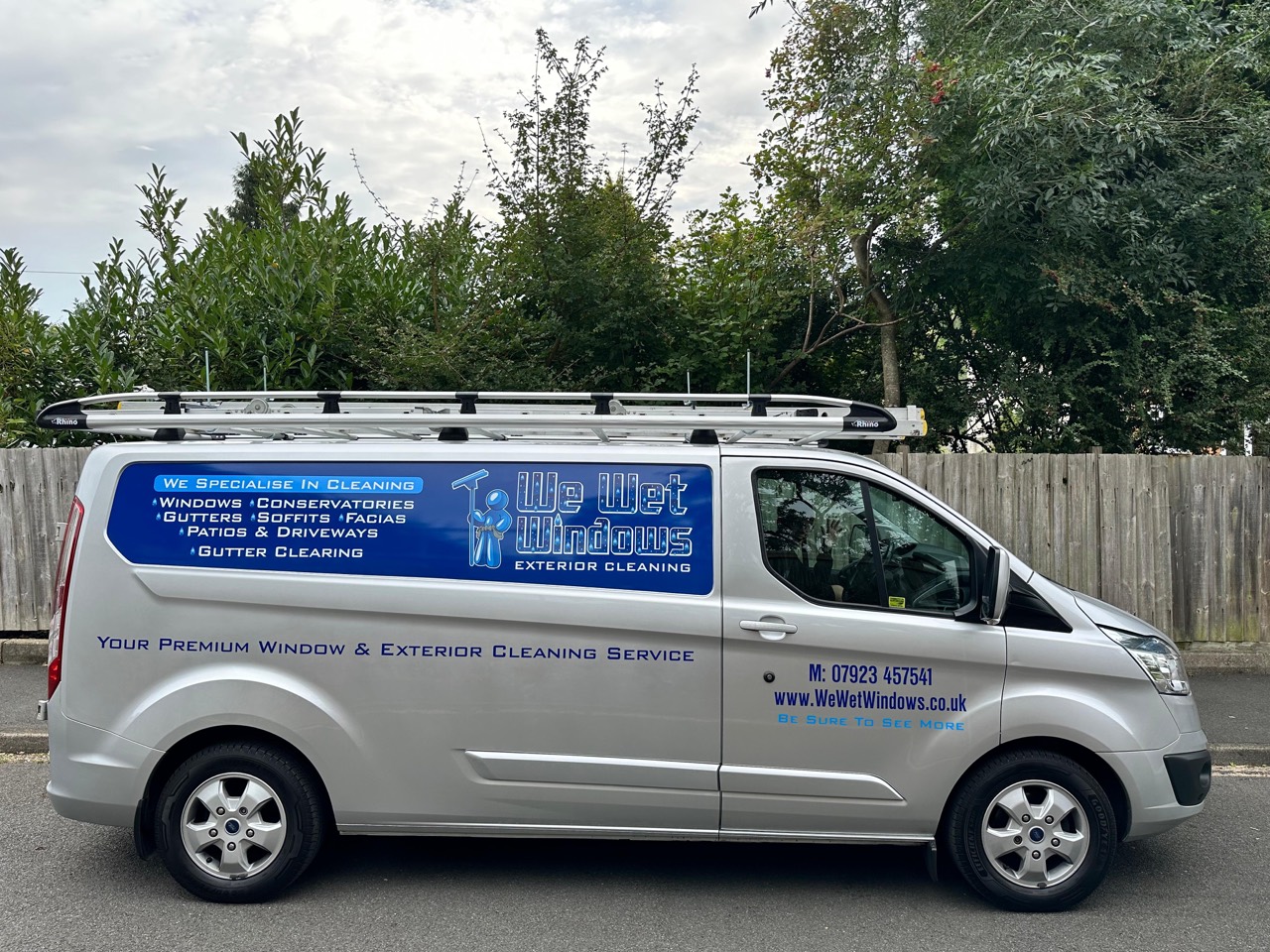 The We Wet Windows van in High Wycombe
